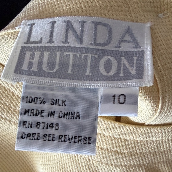 100% SILK multi-style Yellow Sleeveless Button-Up Top - Picture 2 of 5